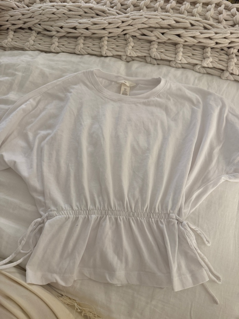 H&M Cream Short Sleeve Drawstring Waist Tee